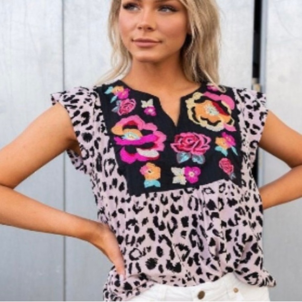 Savanna Jane, 3X but fits women’s 2X, rayon embroidered Mexican style top